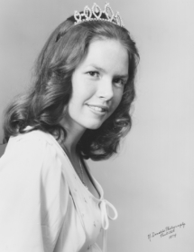 1974-75 Nancy Buck