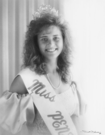 1988-89 Adrianne Holick